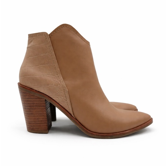 DOLCE VITA Rozane  Snakeskin-Embossed Leather Pointy Toes Slip On Booties SZ 6.5 - Picture 2 of 16